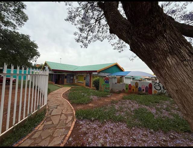 8 BEDROOM HOUSE FOR SALE IN VANDERBIJLPARK CW 6